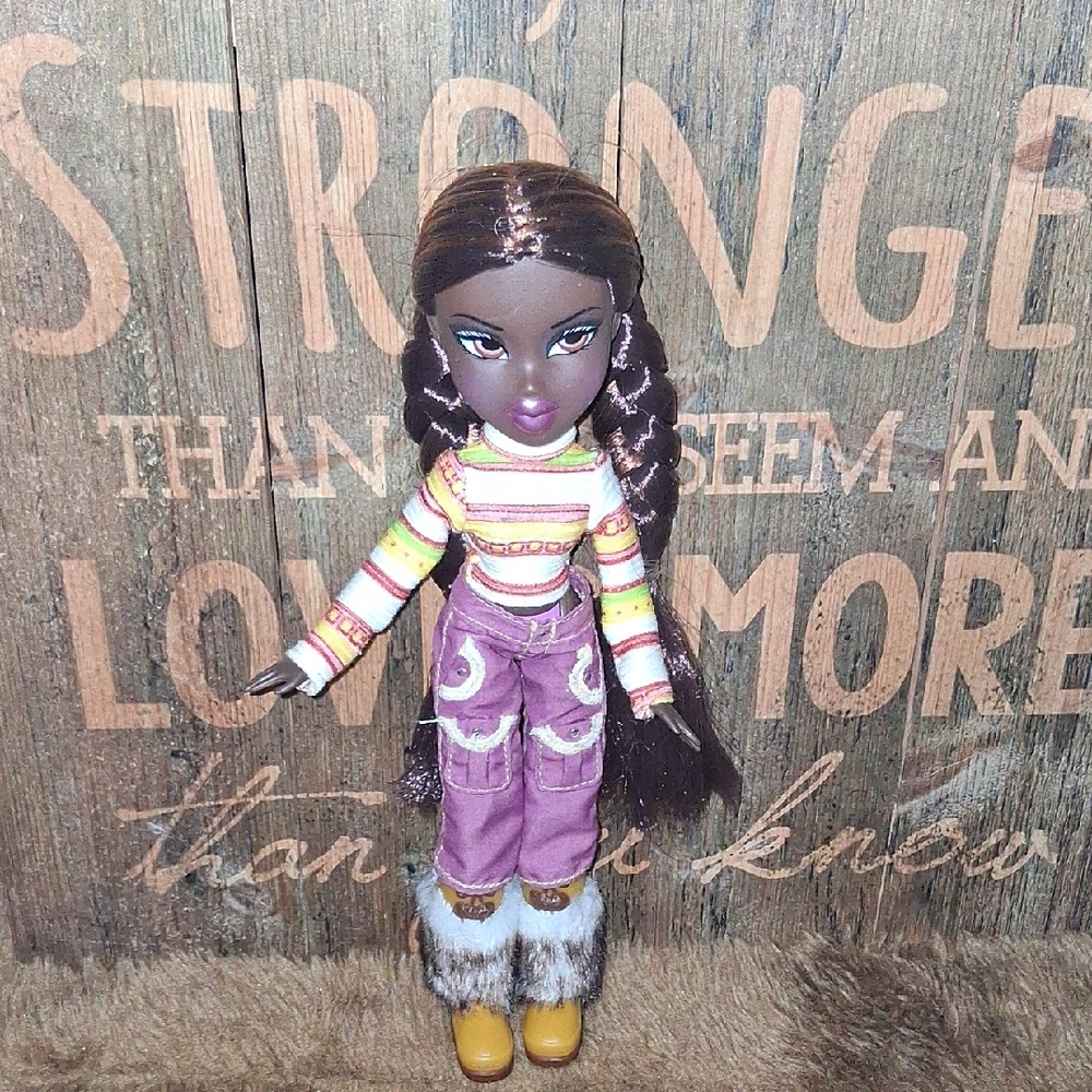 Bratz Doll Felicia From The Campfire Collection